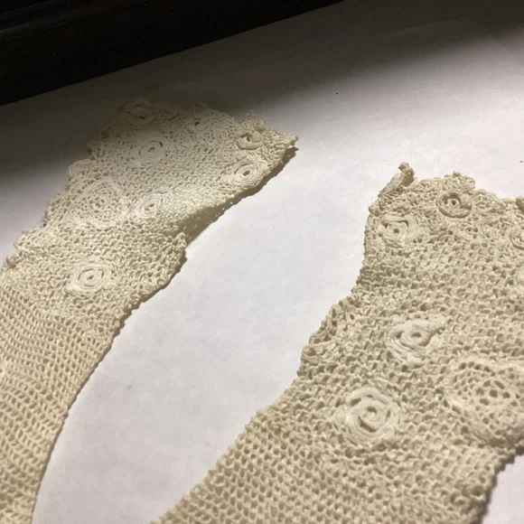 Victorian vintage crochet gloves   Longer style - Picture 6 of 10